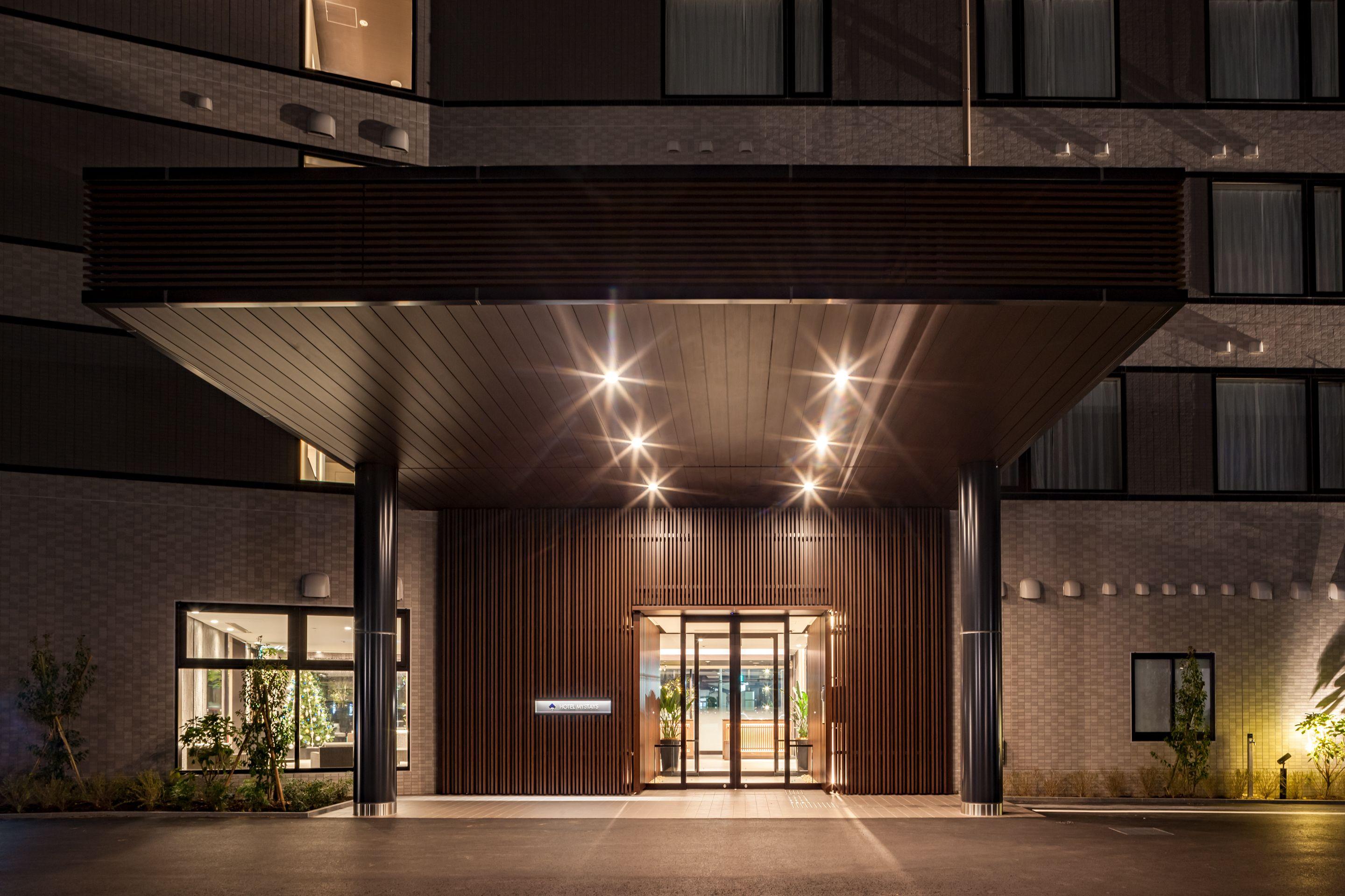 MS_Fuji_OR_Common_Entrance_Night_01.jpg