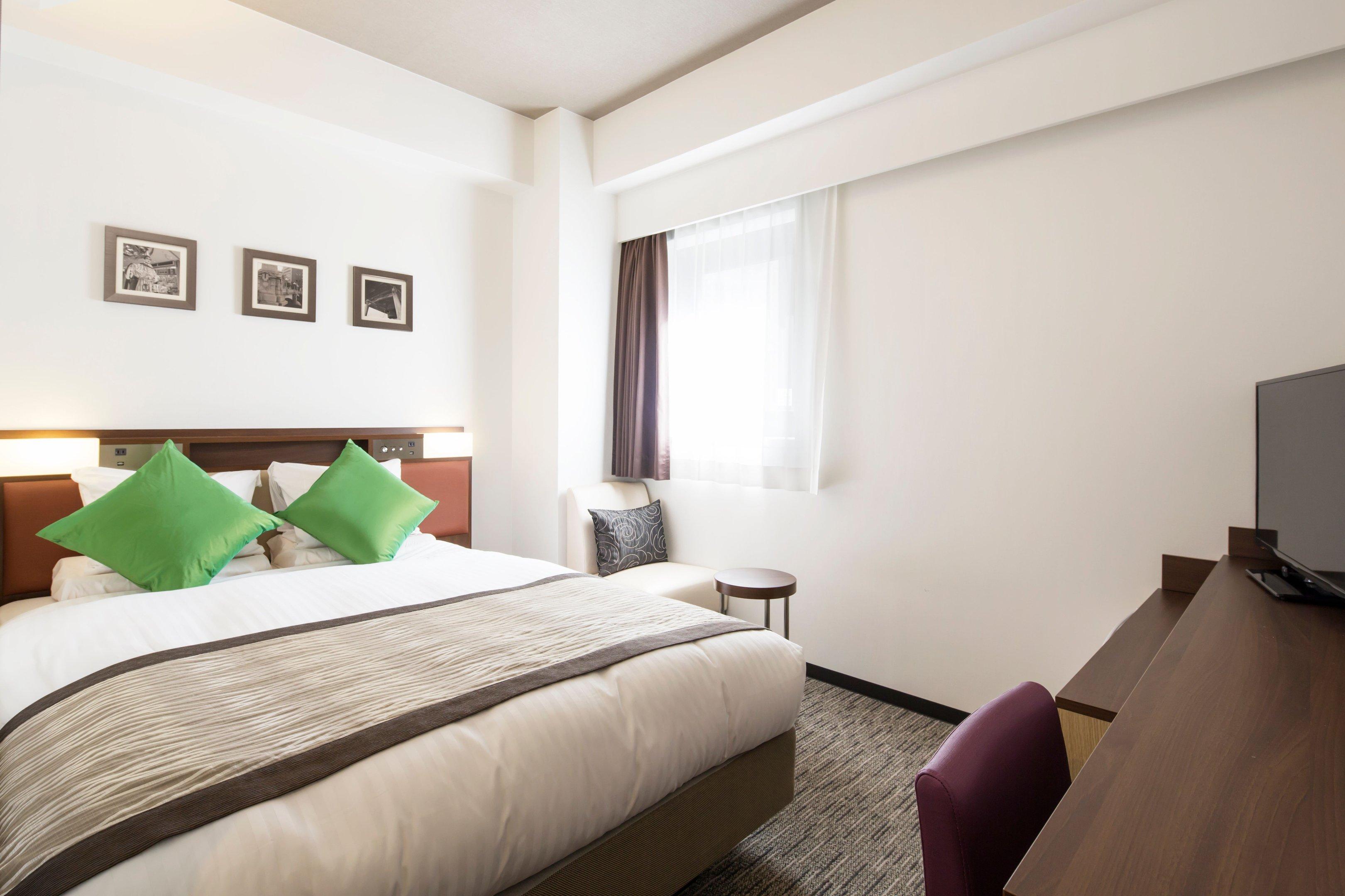 MS_Shin_Osaka_CC_Room_Standard_Double_01.jpg